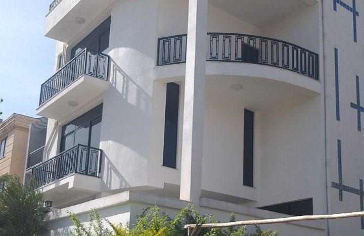 175 m2 G+2 Residential Villa House Building with Unpaid Bank Loan in Bole Bulbula