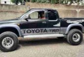 Toyota Hilux 2.0L Automatic 2000