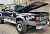 Toyota Hilux 2.0L Automatic 2000