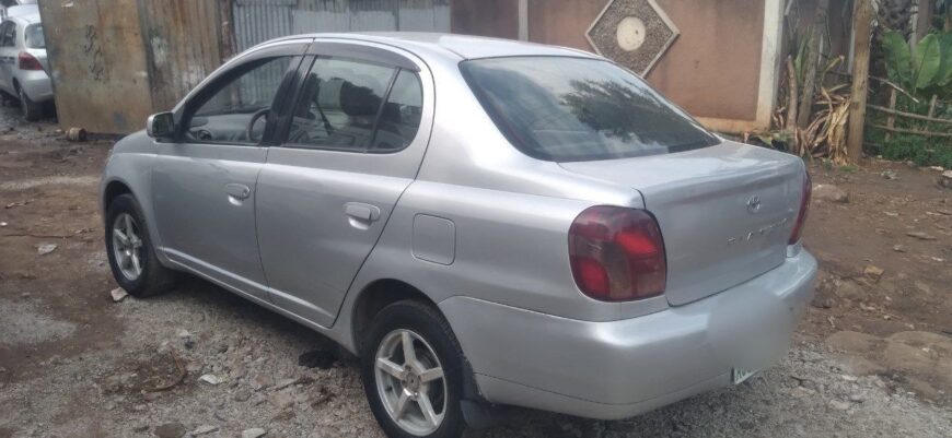 Toyota Platz 2001 Automatic