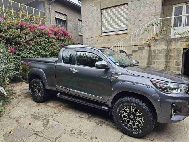 Toyota Hilux Automatic 2019