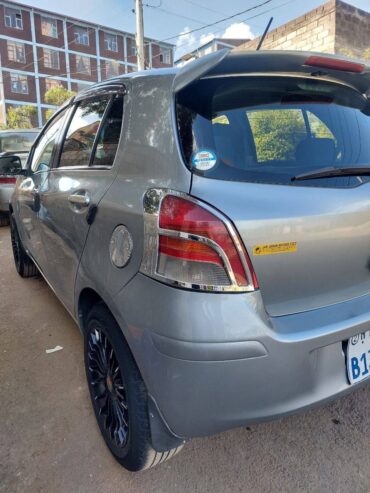 Toyota Yaris Compact Benzine Automatic 2008 Real