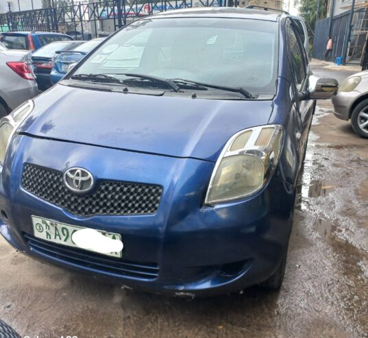 Toyota Yaris Compact Benzine Automatic 2005