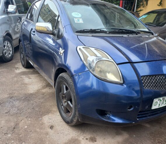 Toyota Yaris Compact Benzine Automatic 2005