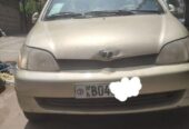 Toyota Platz 2001/12 Automatic