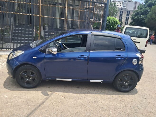 Toyota Yaris Compact Benzine Automatic 2005