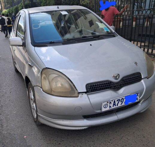 Toyota Vitz Benzine Automatic 2001