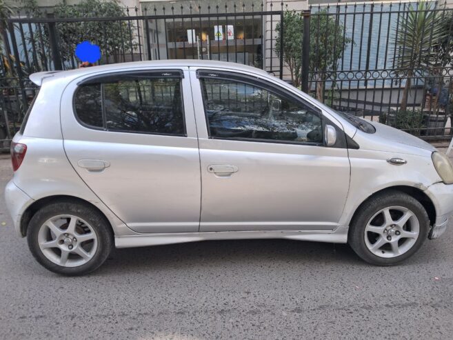 Toyota Vitz Benzine Automatic 2001