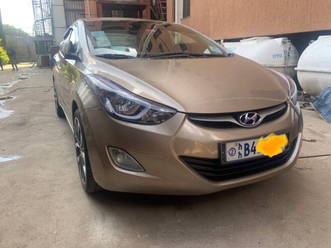 Hyundai Elantra Benzine Automatic 2014