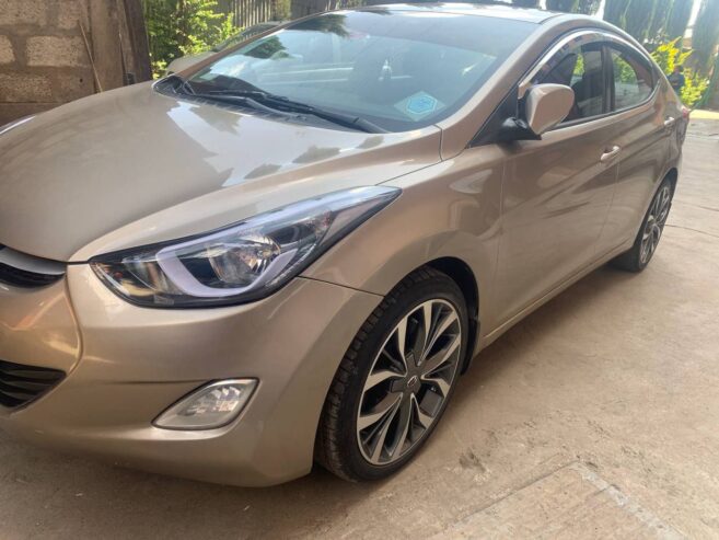 Hyundai Elantra Benzine Automatic 2014