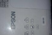 Epson EB-S31 Projector